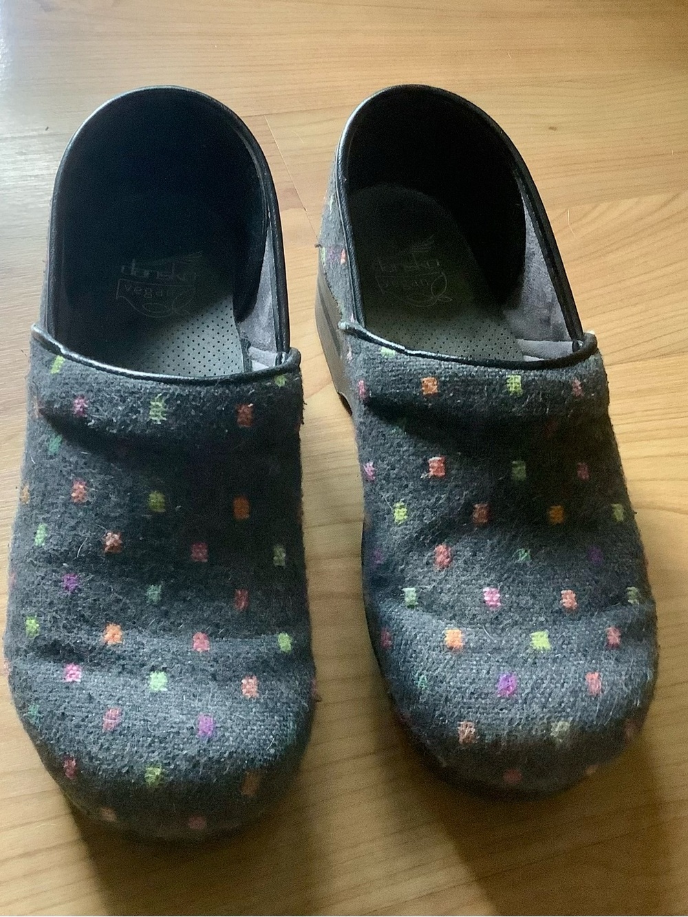 DANSKO Vegan Grey Wool Polka Dot Clogs Women’s size 41 (US 10-10.5)